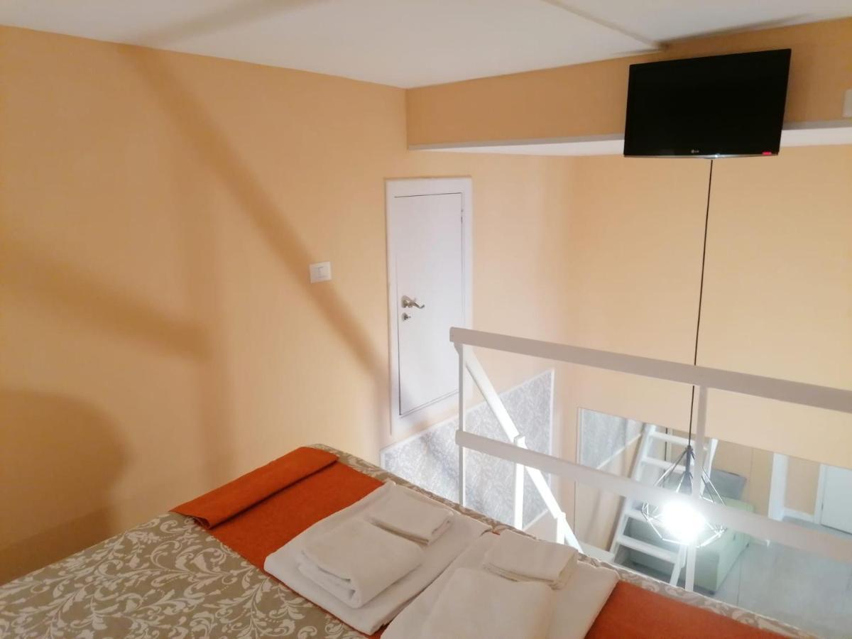 Amedeo Square Bed and Breakfast Νάπολη Εξωτερικό φωτογραφία