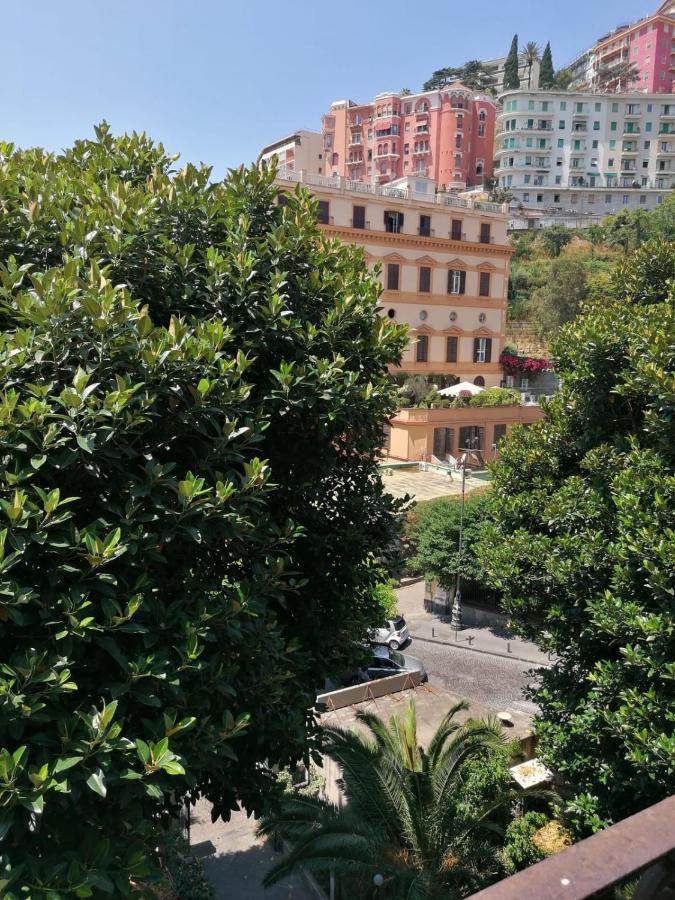 Amedeo Square Bed and Breakfast Νάπολη Εξωτερικό φωτογραφία