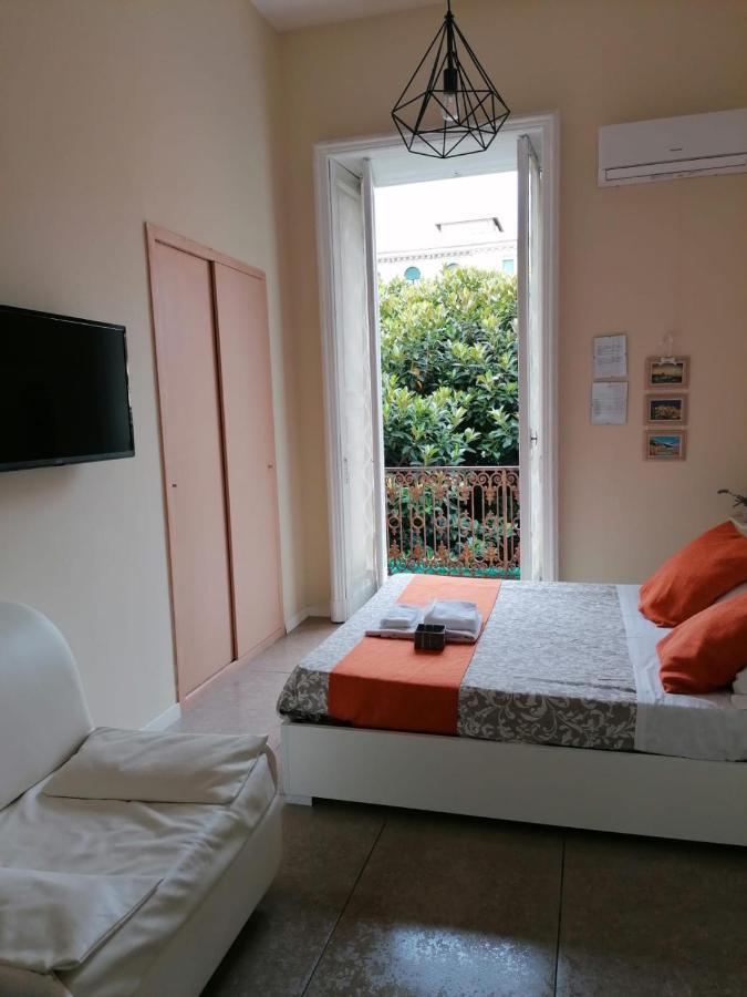 Amedeo Square Bed and Breakfast Νάπολη Εξωτερικό φωτογραφία