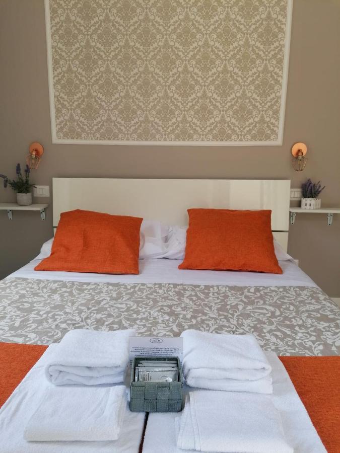 Amedeo Square Bed and Breakfast Νάπολη Εξωτερικό φωτογραφία