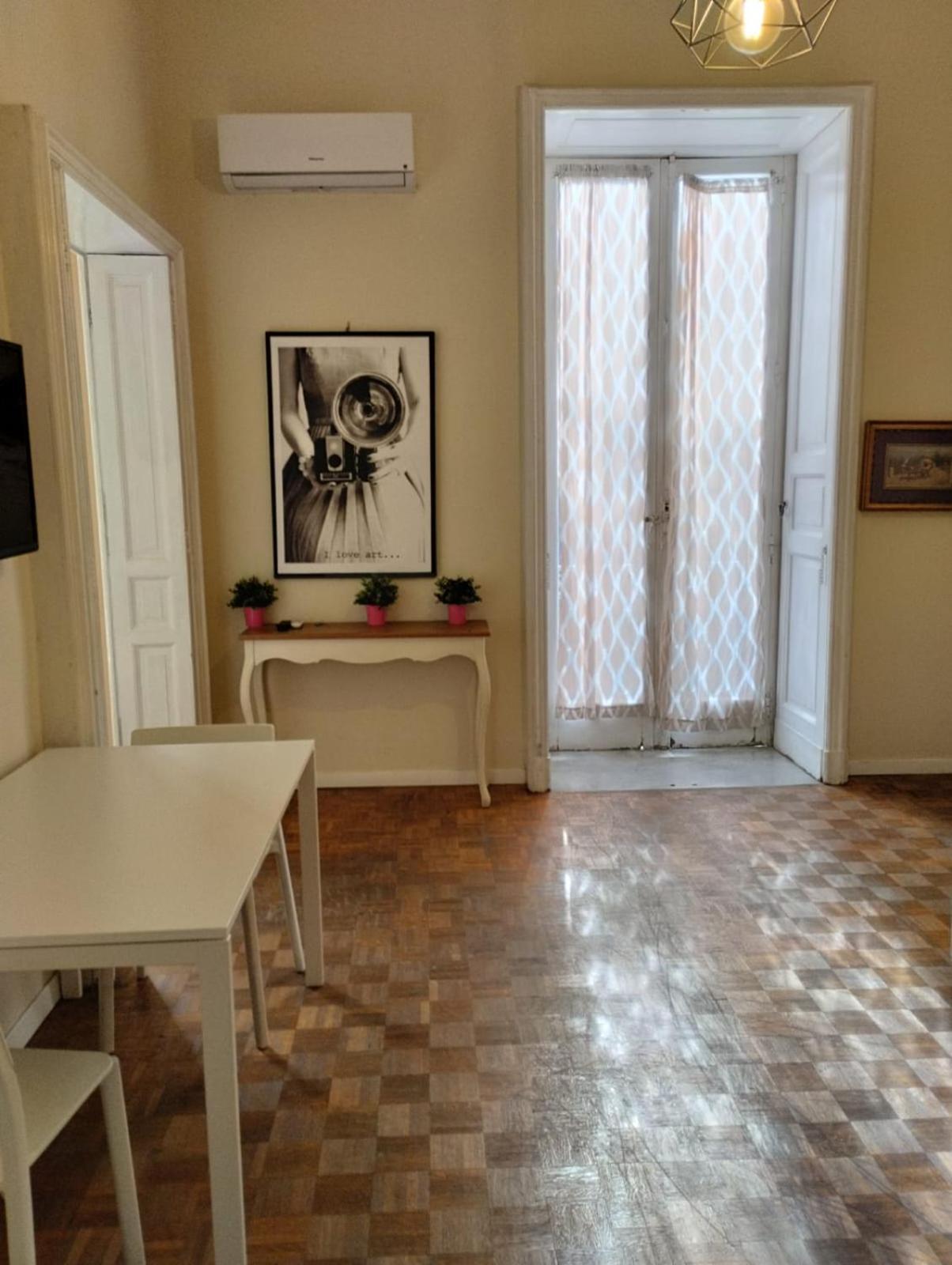 Amedeo Square Bed and Breakfast Νάπολη Εξωτερικό φωτογραφία