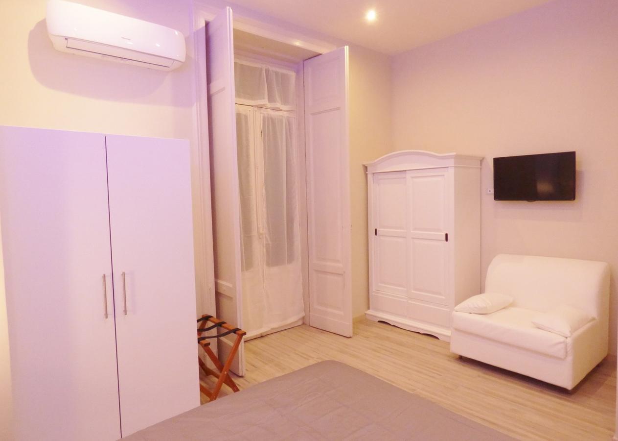 Amedeo Square Bed and Breakfast Νάπολη Εξωτερικό φωτογραφία